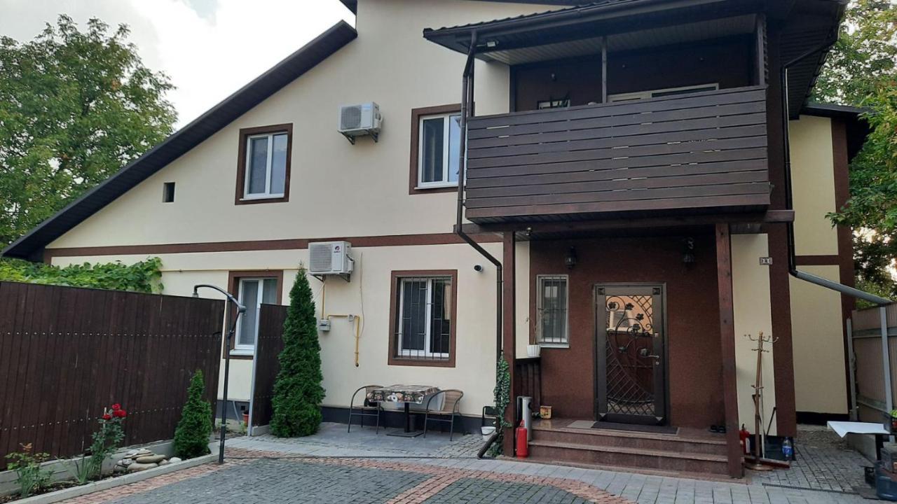 Life House Berezan Exterior foto